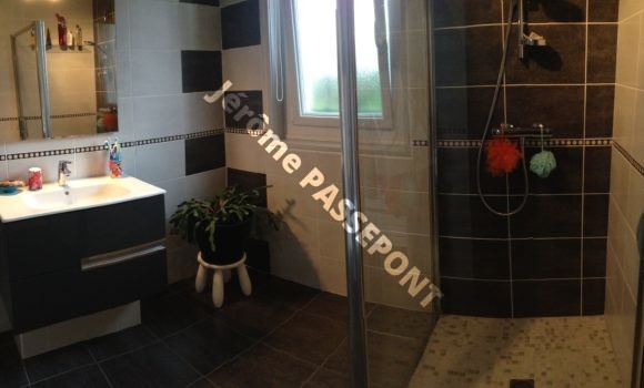 Salle de bains avec douche italienne Jérôme PASSEPONT